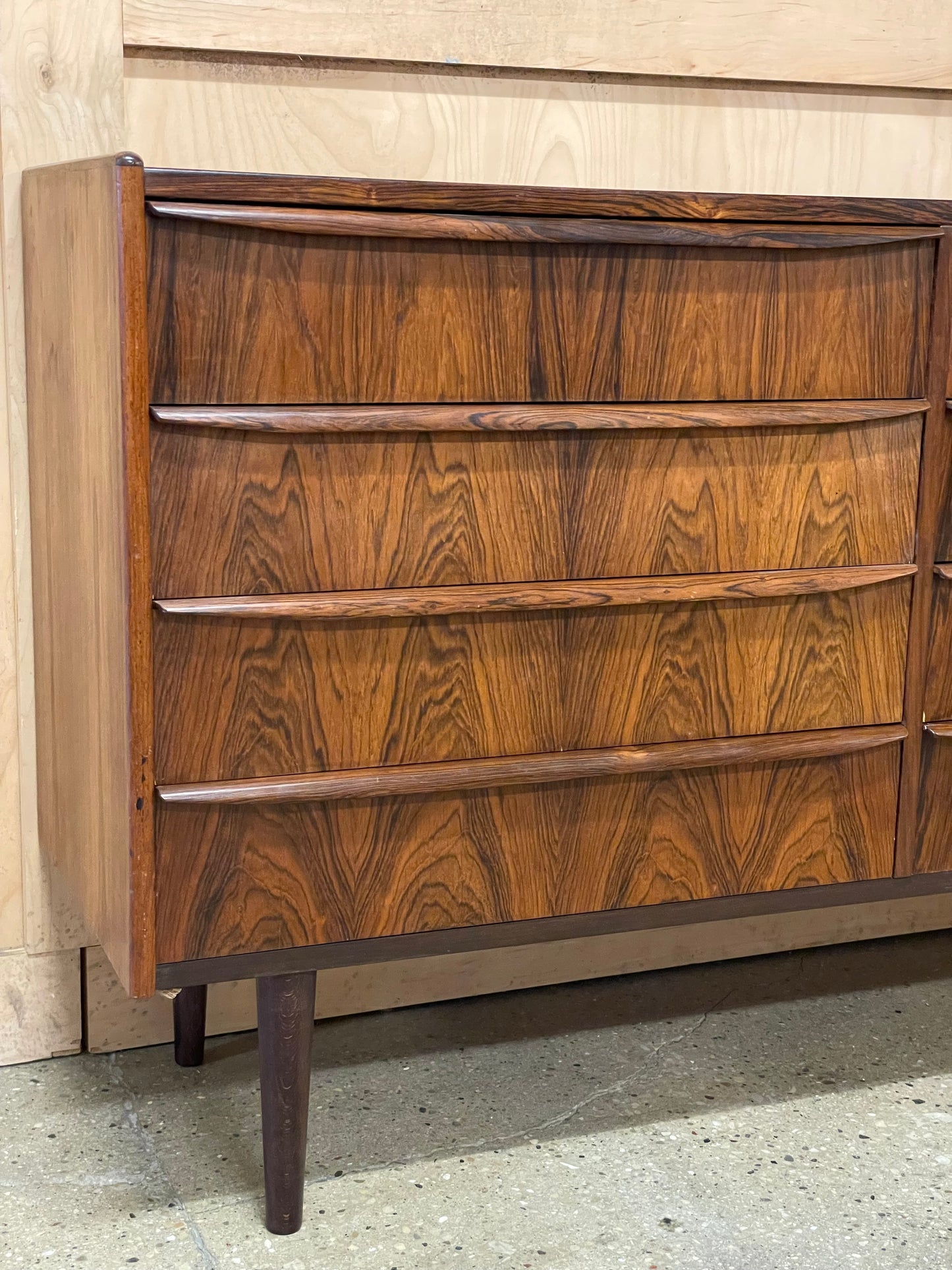 Rosewood Dresser