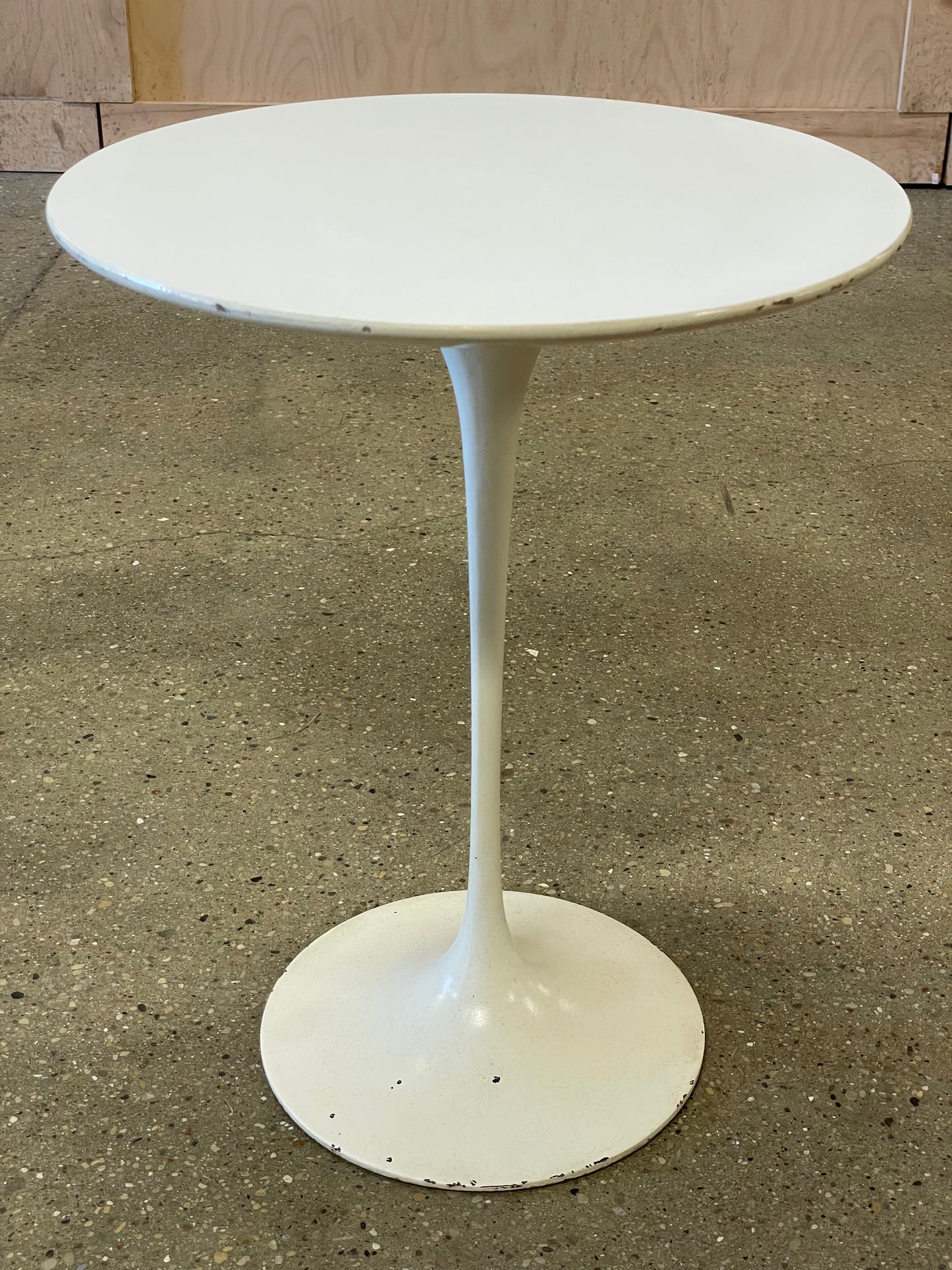 Saarinen Tulip Table