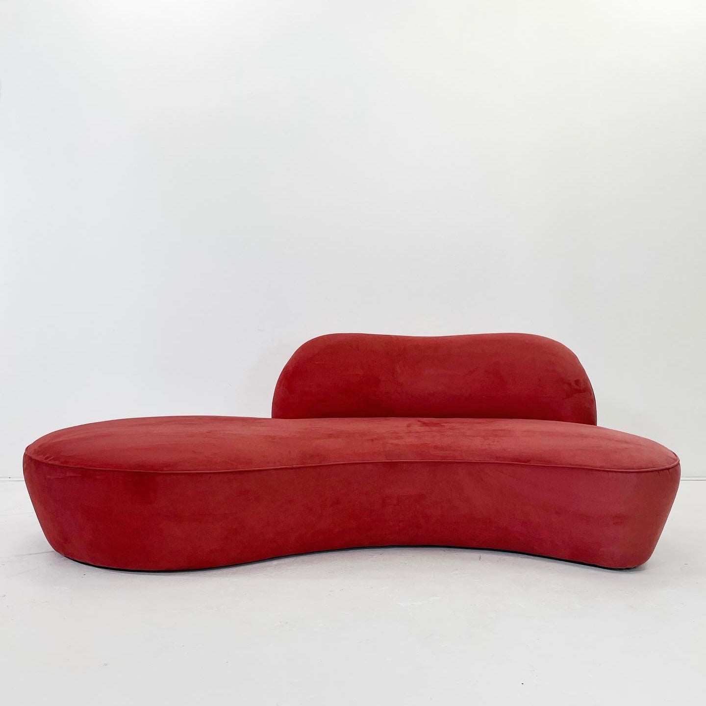 Vladimir Kagan “Zoe” Sofa
