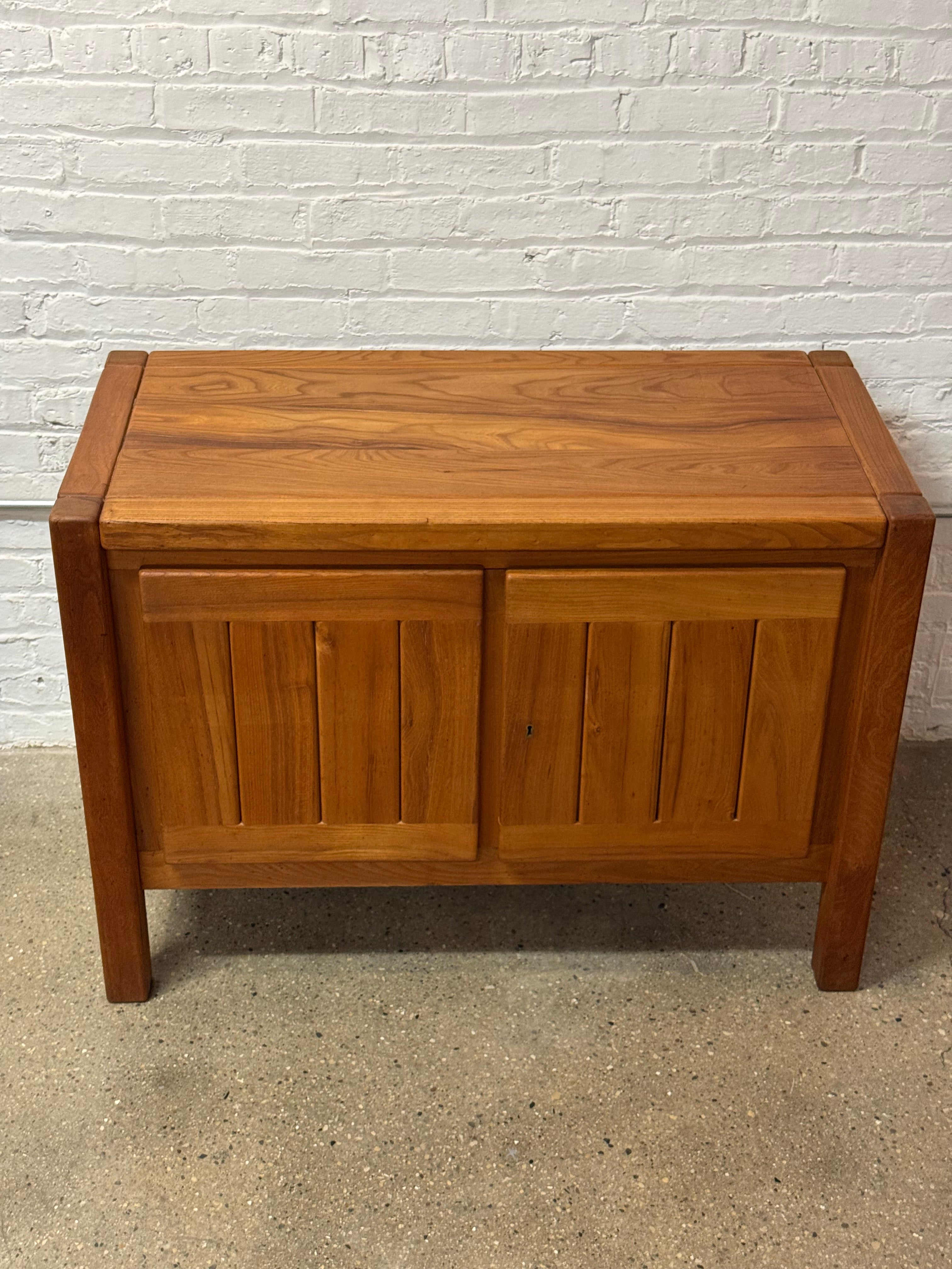 Maison Regaine Cabinet