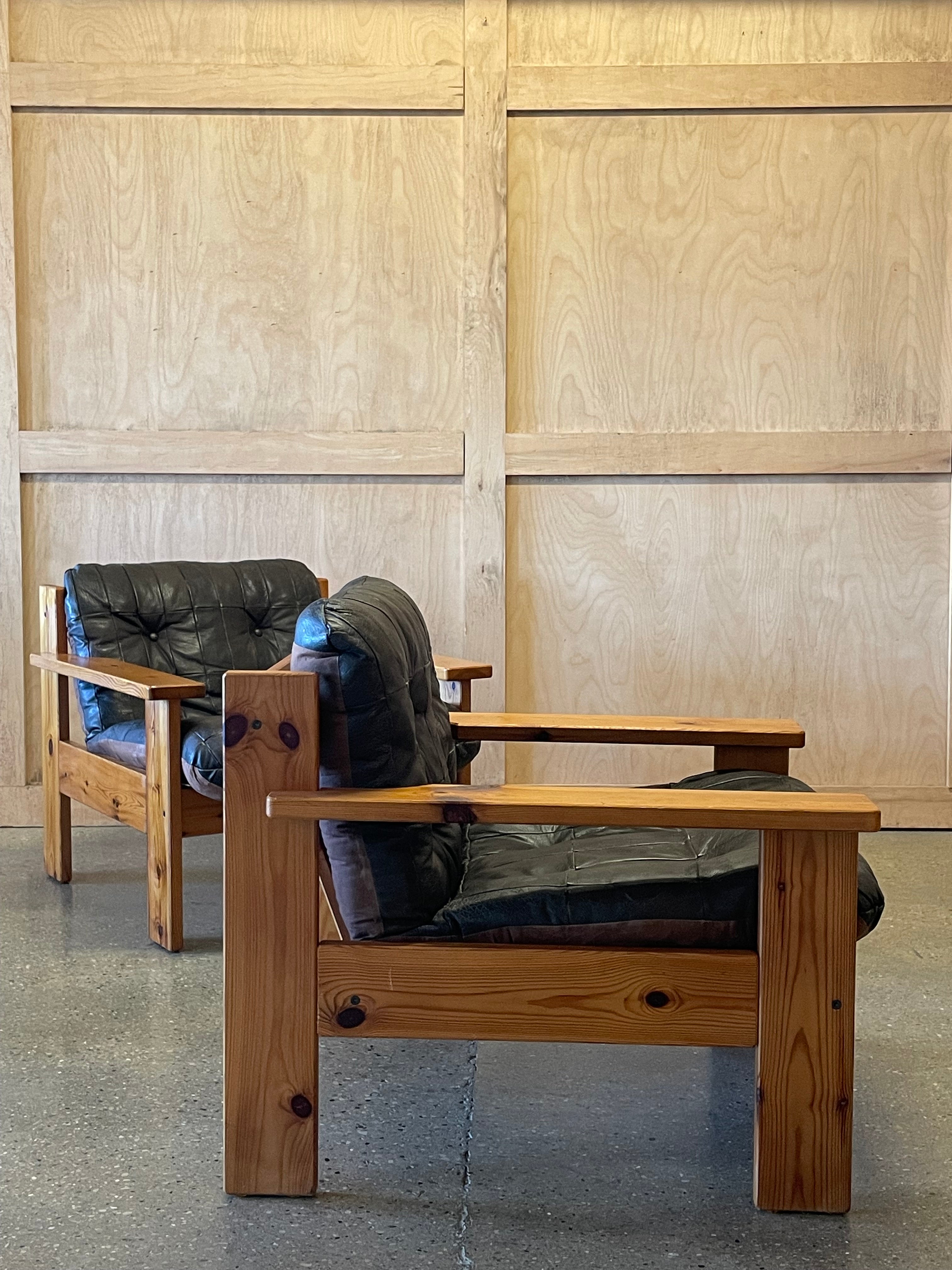 Pair of Pine Lounge Chairs