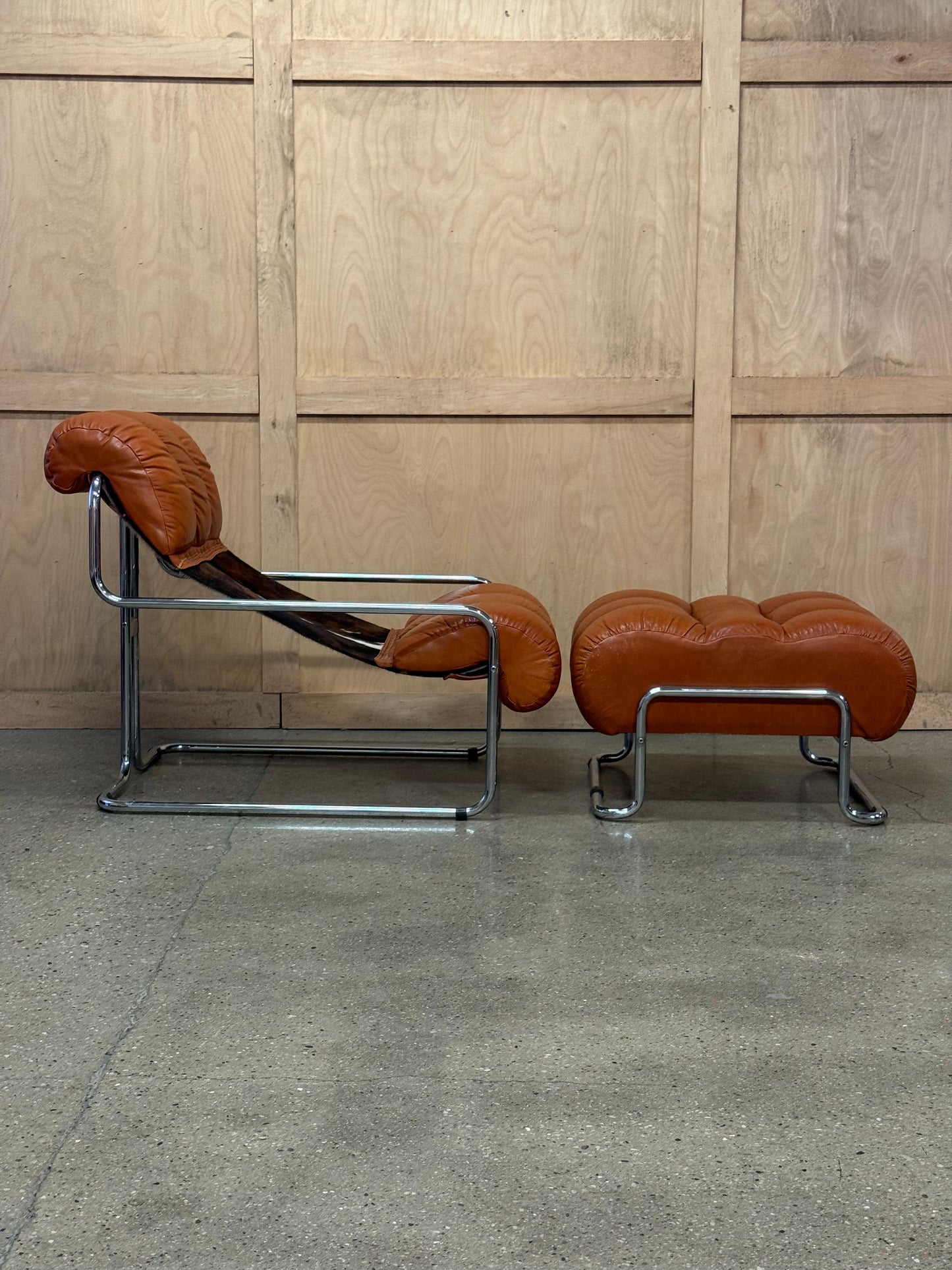 Tucroma Sling Lounge Chair