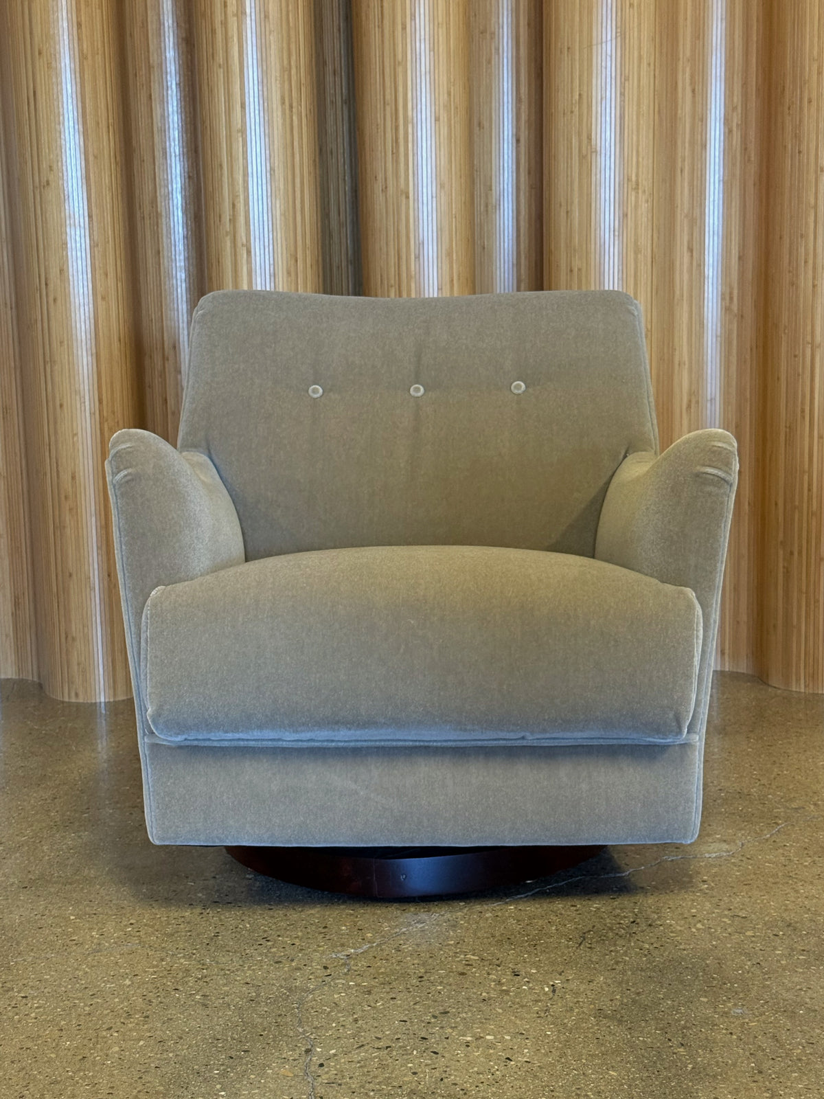 Mid Century Swivel Chair