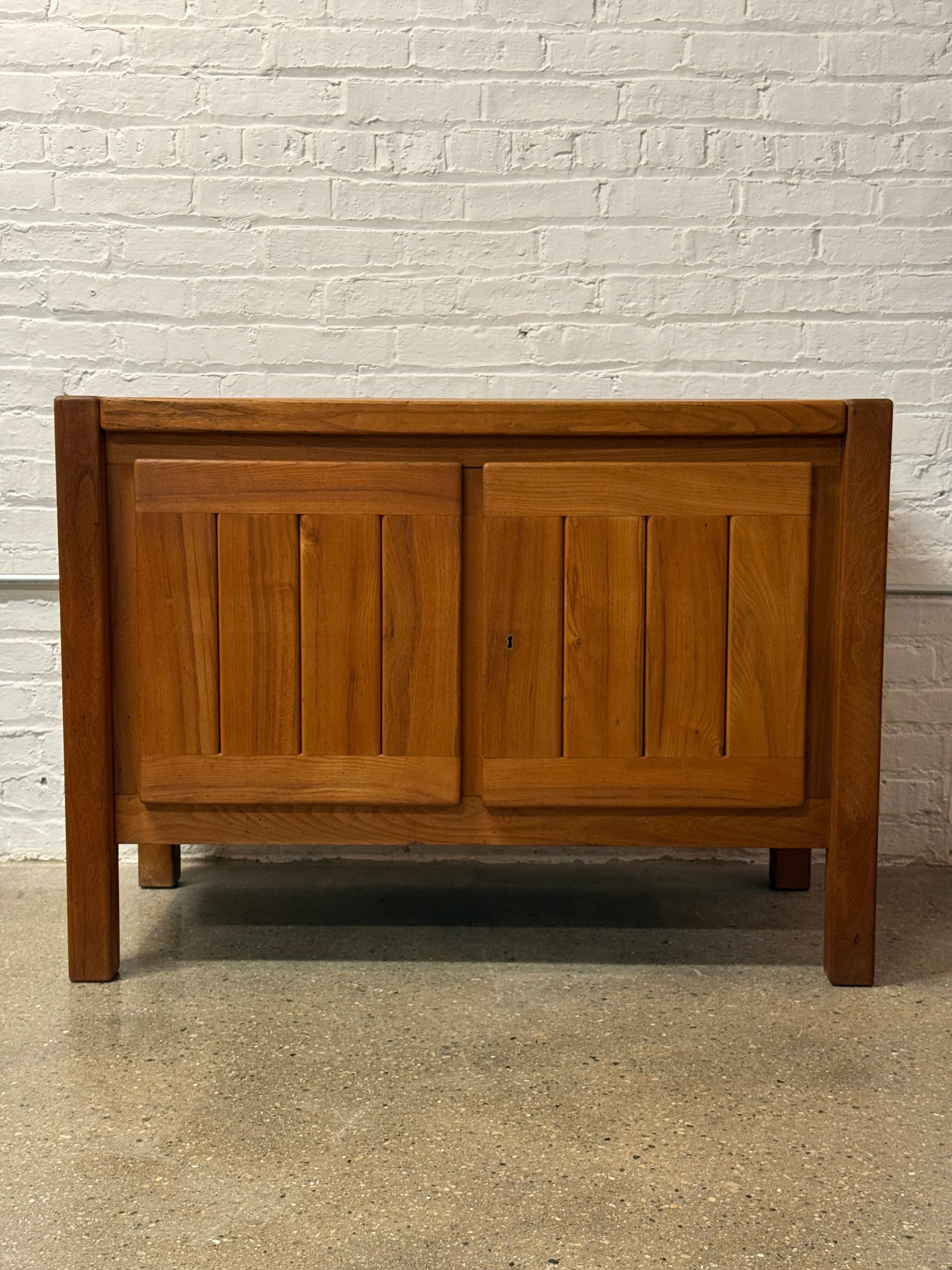 Maison Regaine Cabinet