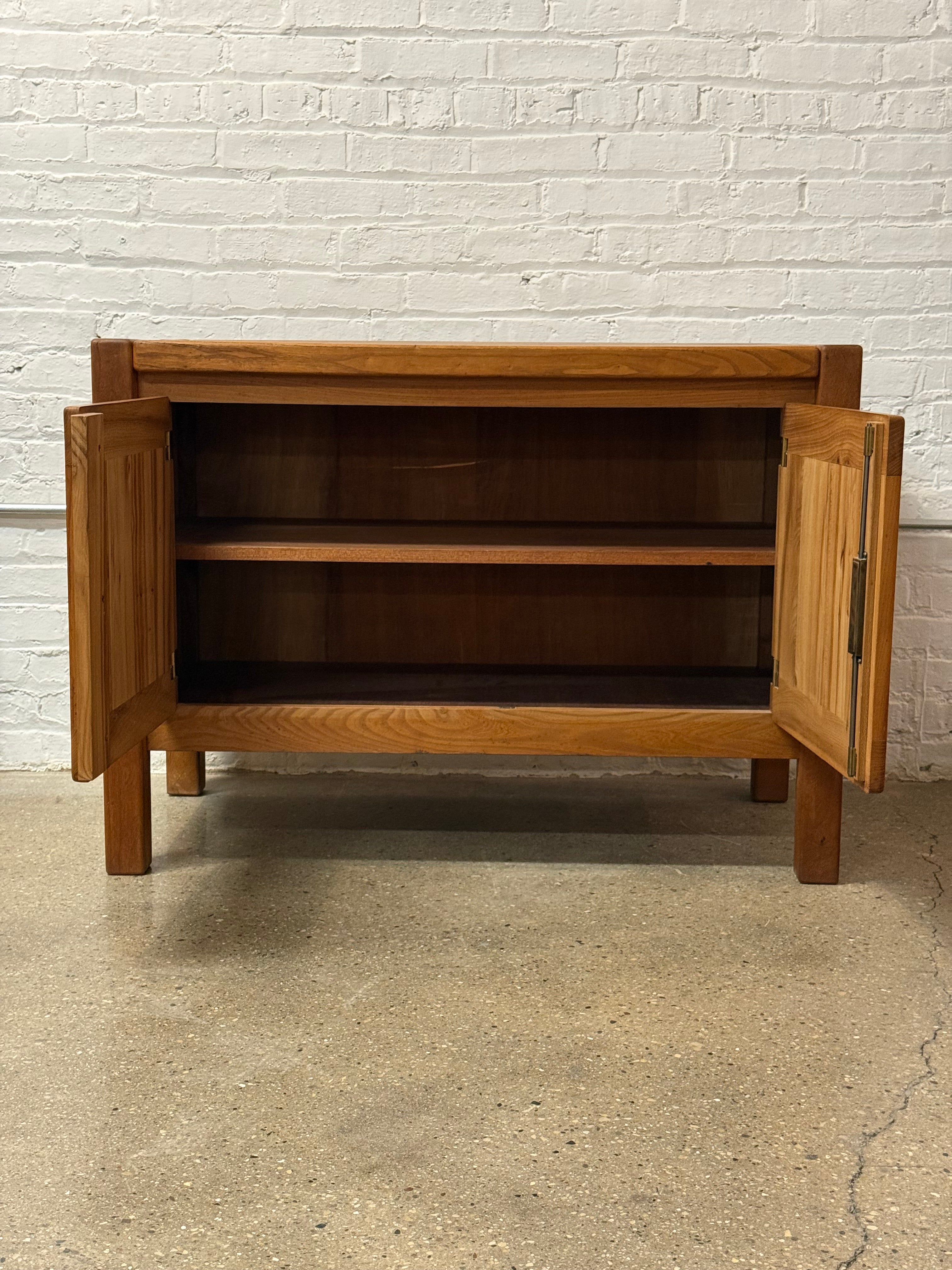 Maison Regaine Cabinet