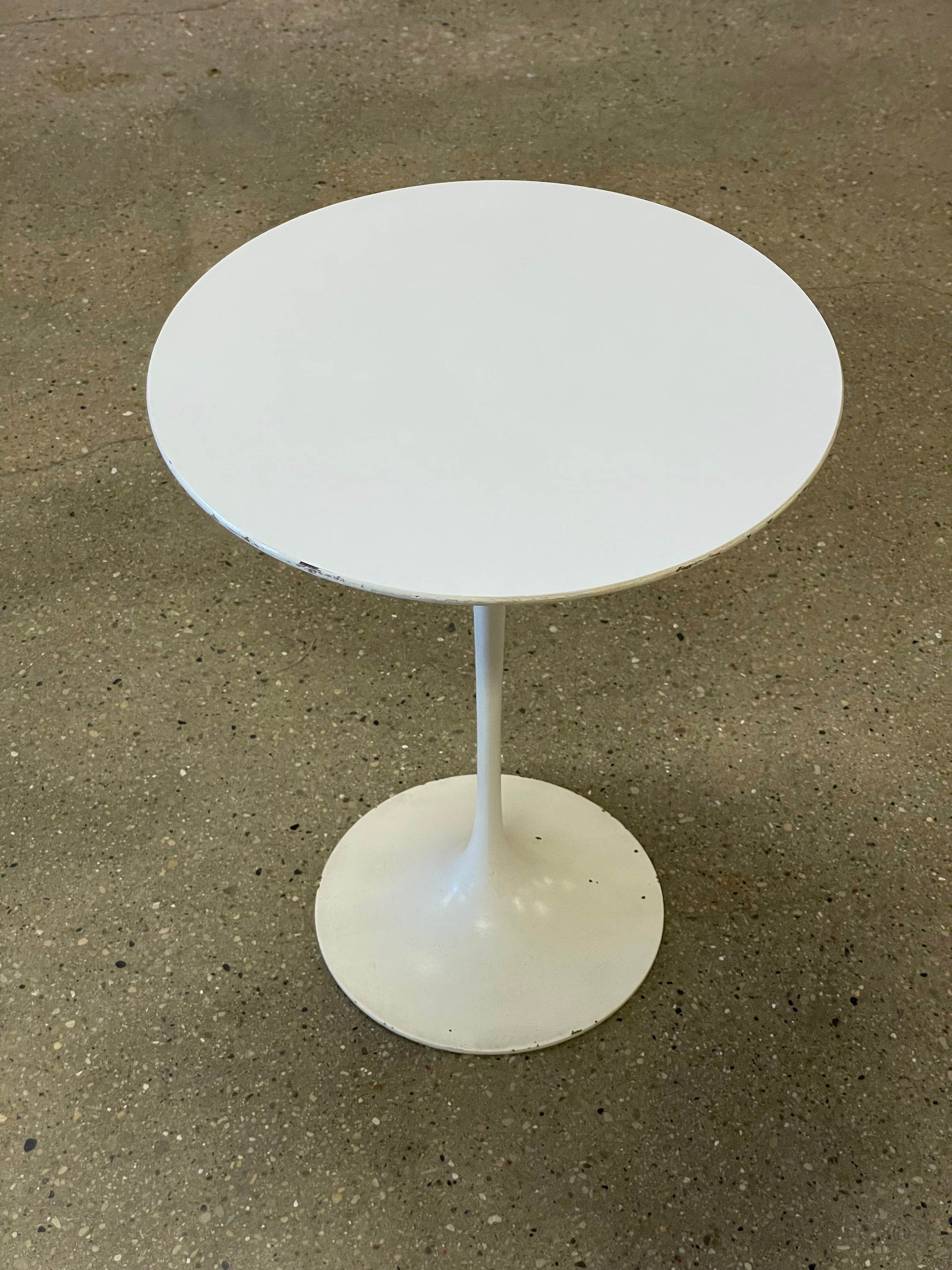 Saarinen Tulip Table