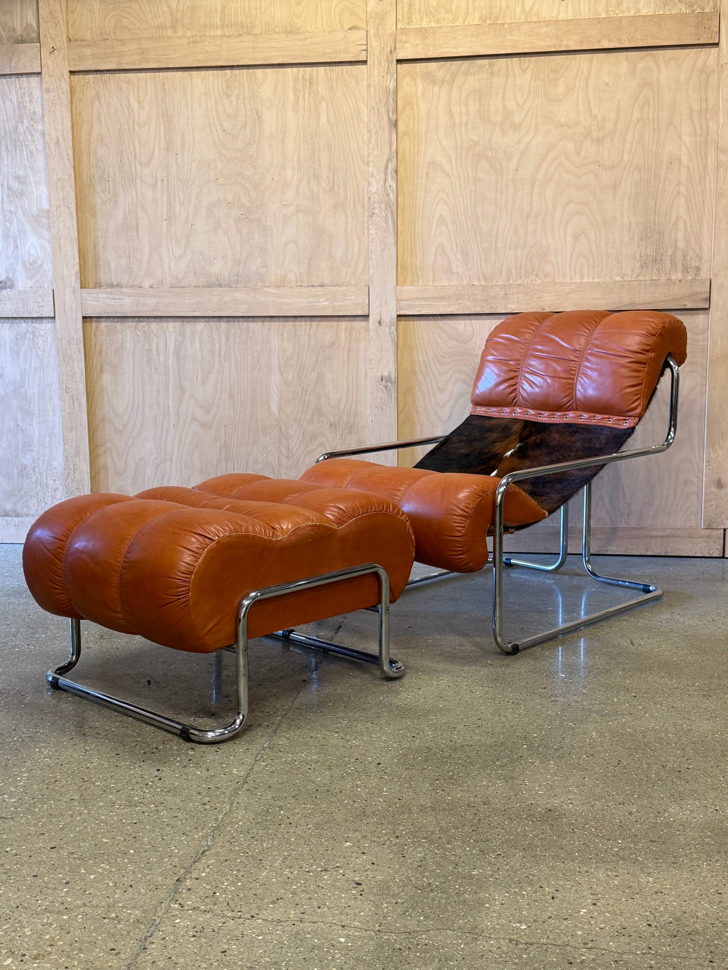 Tucroma Sling Lounge Chair