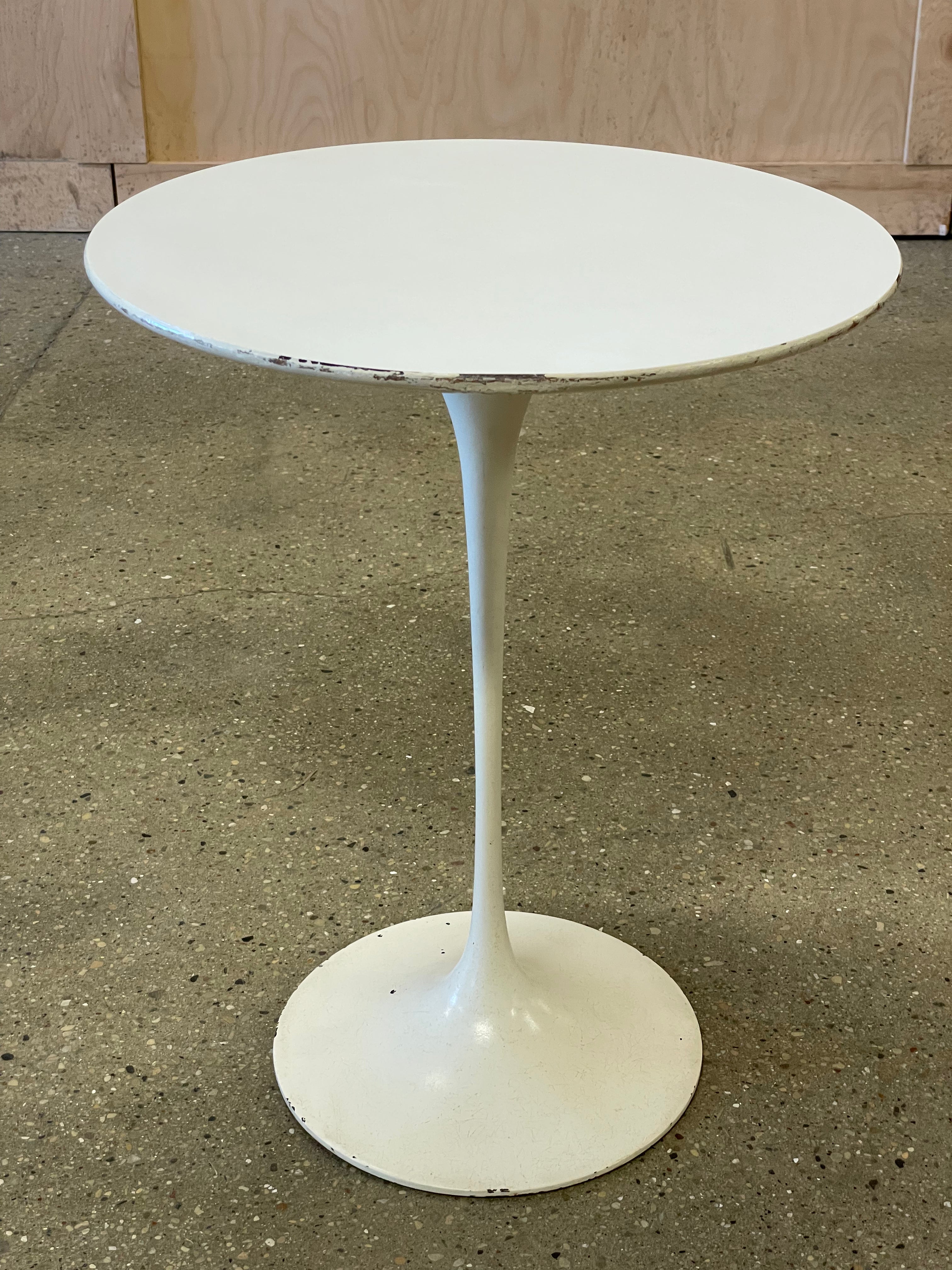 Saarinen Tulip Table