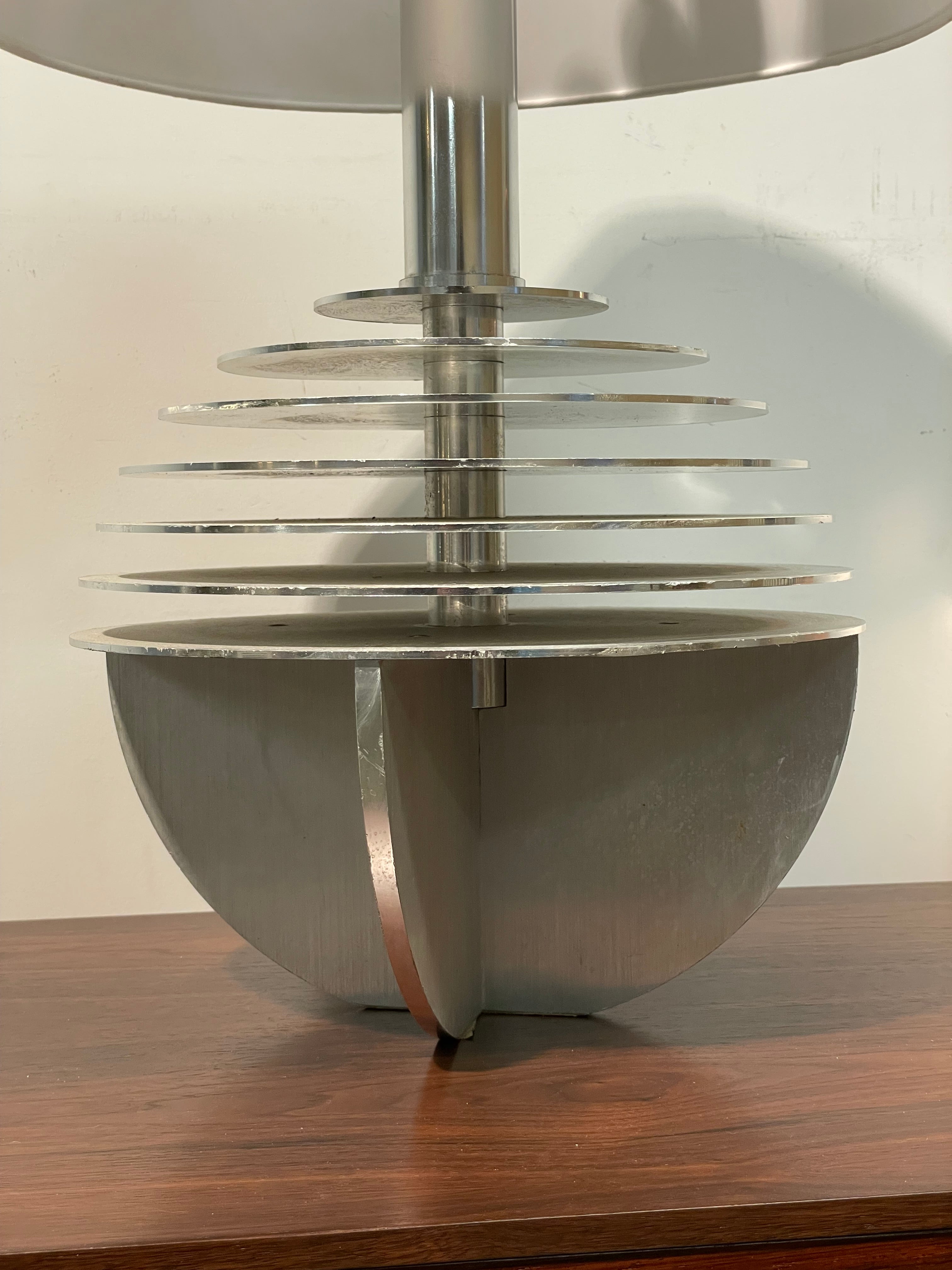 Saturn Lamp by Banci