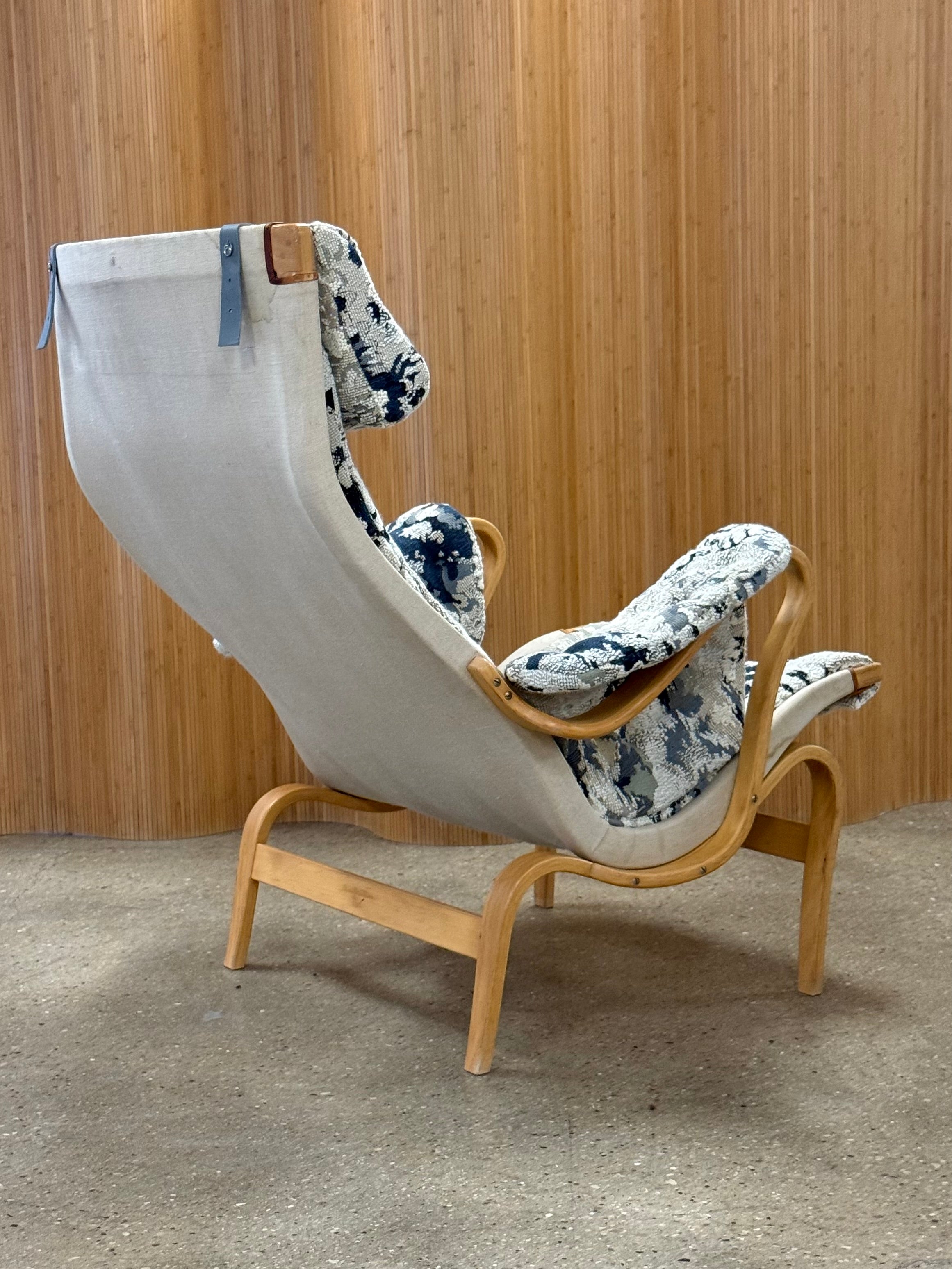 Pernilla Chair