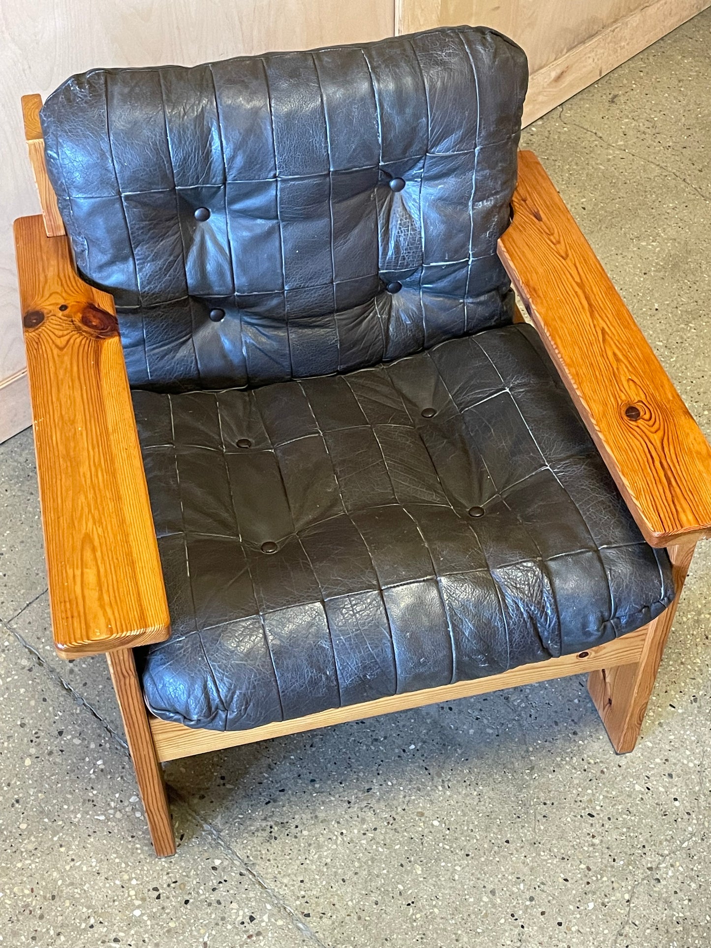 Pair of Pine Lounge Chairs