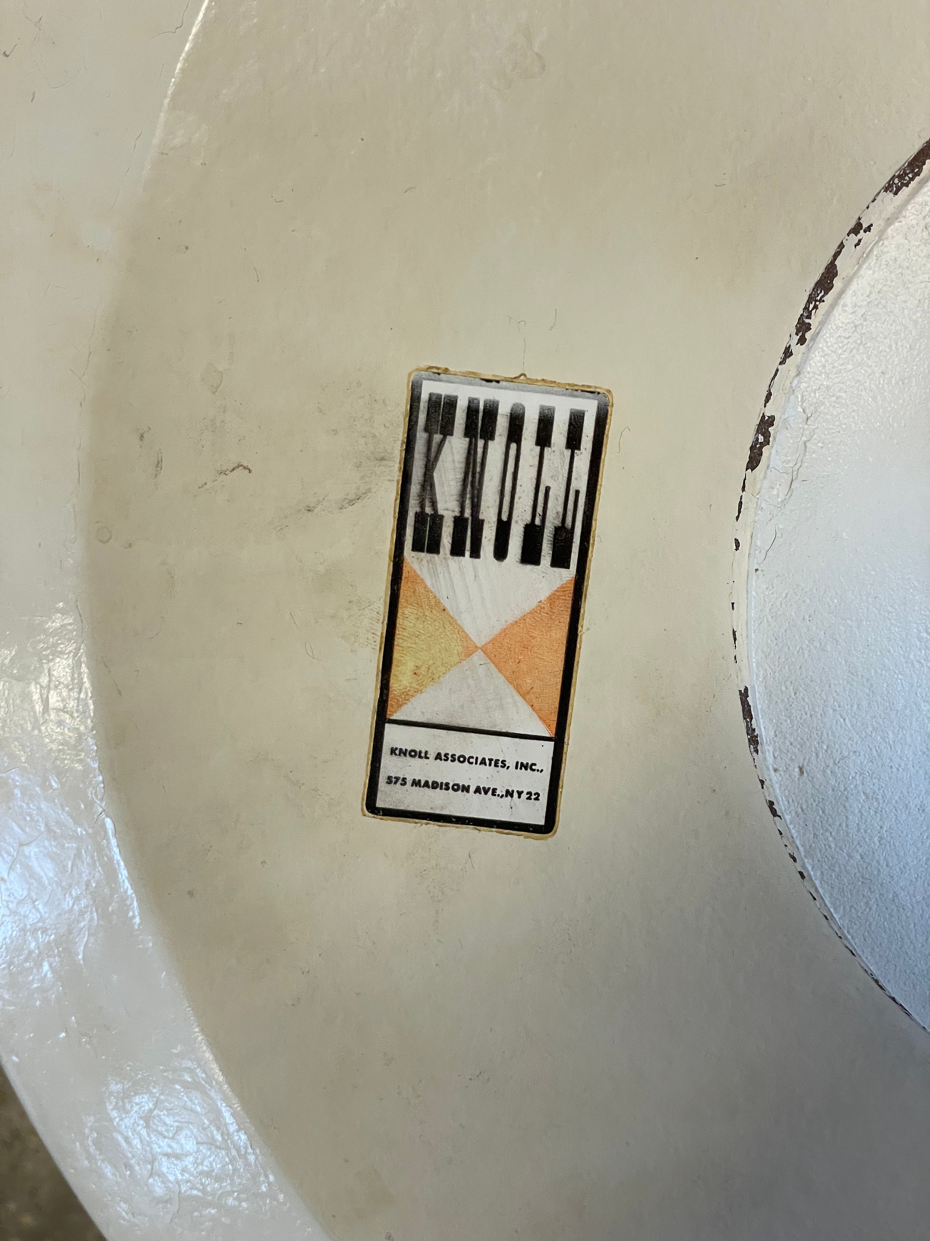 Saarinen Tulip Table