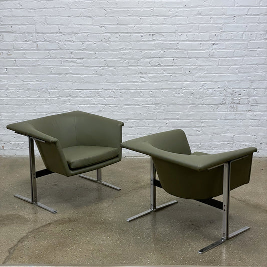 Pair of Model 042 Lounge Chairs by Geoffrey Harcourt for Artifort