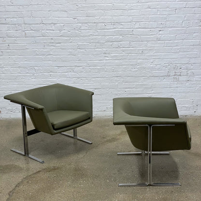 Pair of Model 042 Lounge Chairs by Geoffrey Harcourt for Artifort